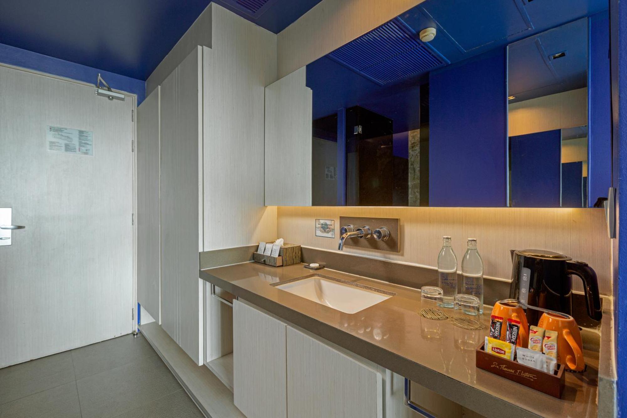 Family Room,1616437715:JPEG