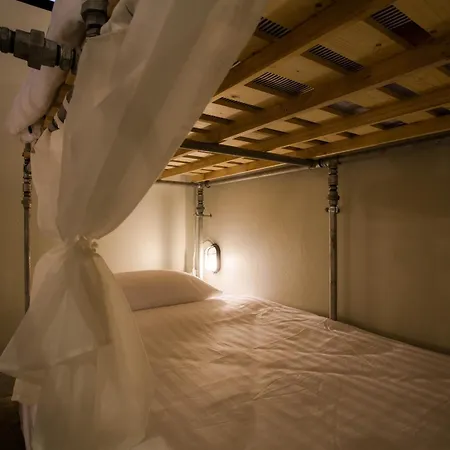 Bloo Hostel-3